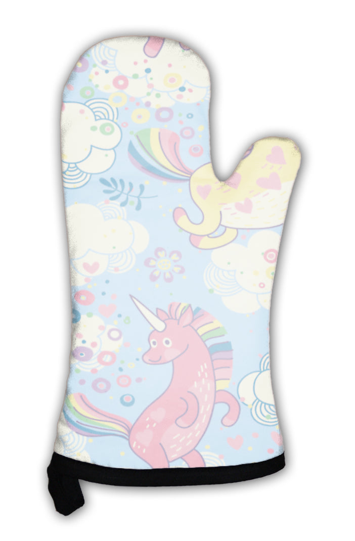 Oven Mitt, Cute Pattern With Rainbow Unicorns In The Clouds