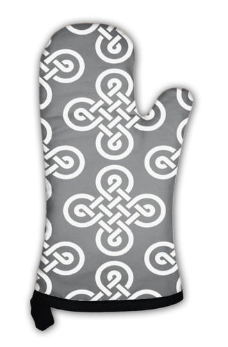 Oven Mitt, Celtic Irish Knots Pattern