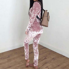 Load image into Gallery viewer, Autumn Velvet Tracksuits Women Winter Two Piece Track Suit Women Sweat Suits Women Warm Sweatshirt 2 Piece Set Women Pant Suit